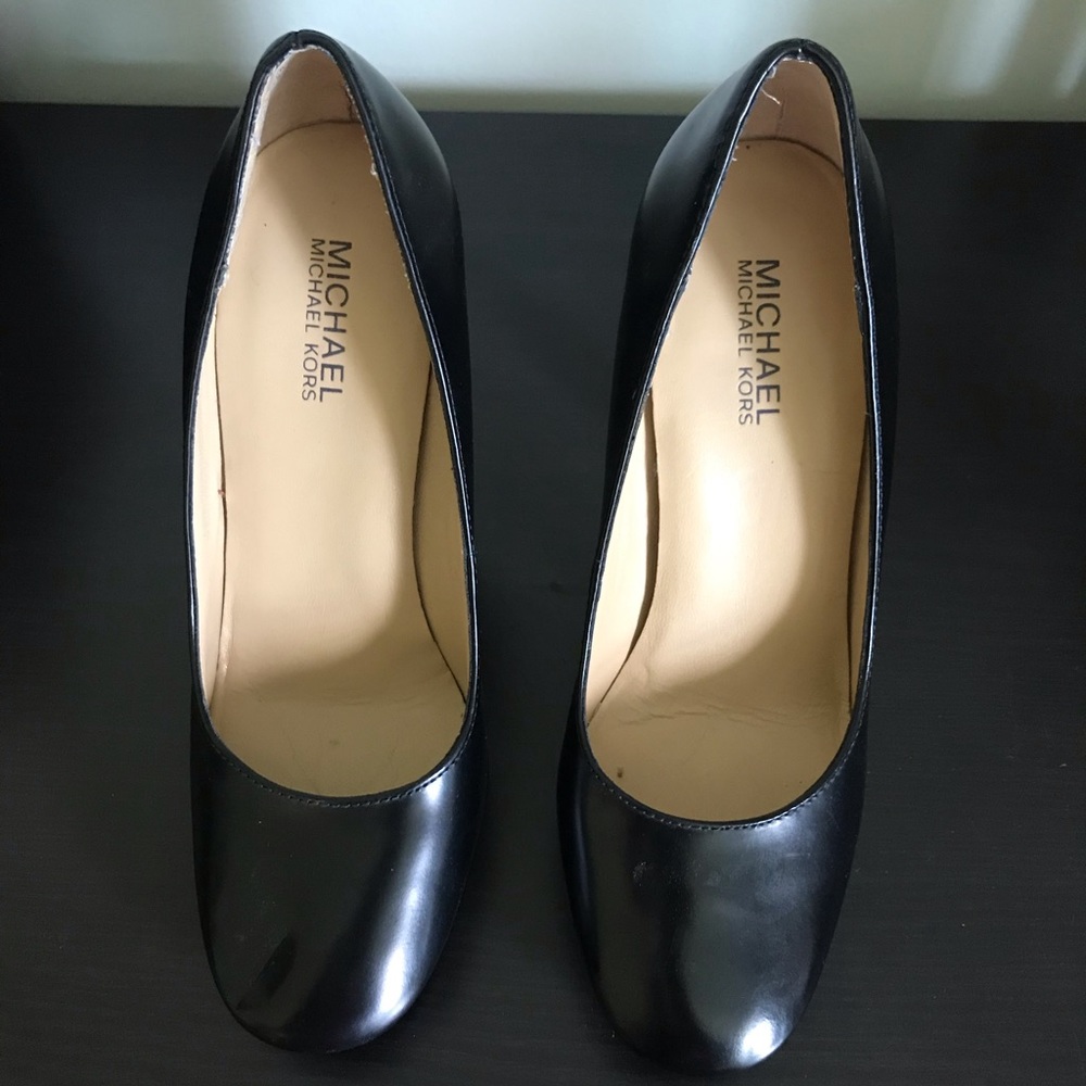 Michael Kors Black Leather High Heel Pumps